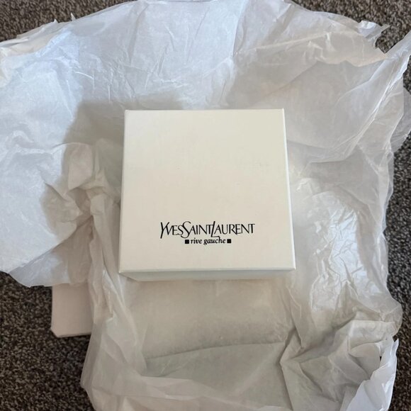 VINTAGE YSL Necklace - River Gauche Collection Shell - long black chord - Picture 5 of 7